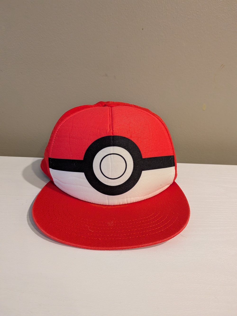 Pokémon Hat Cap Snap Back Boys Youth One Size Red Poké Ball Graphic Cosplay